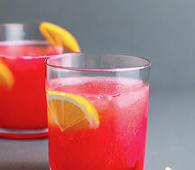 Strawberry lemonade