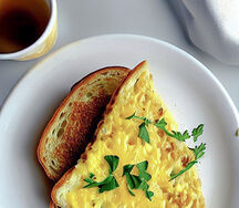 Cheese omelette with toast