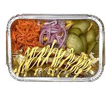 Картофель фри с колбасками гриль под соусом