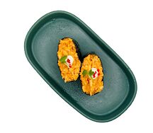 Гункан с камчатским крабом