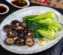 Вок Пачкой и шиитаке
