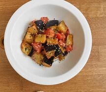 Салат с баклажаном и сыром