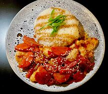 Филе куриное с овощами и рисом