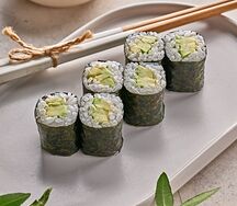 Ролл Маки с авокадо