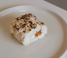 Меренговый рулет