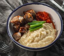 Домашняя колбаса с аджикой
