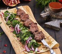 Шашлык из говяжьей вырезки по-кавказски