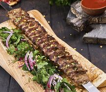 Кебаб из баранины с фисташками