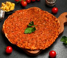 Ламаджо с курицей, сыром и грибами