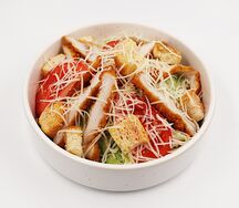 Салат Цезарь с курочкой