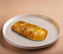 Булочка с ананасом