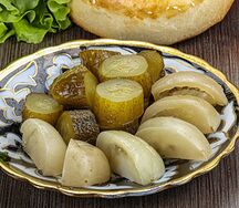 Салат Соленые огурцы