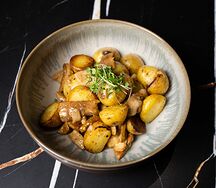 Бейби картофель и белые грибы