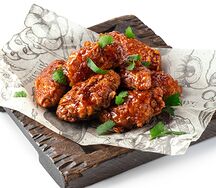 Куриные крылья Джеронимо и Кастер
