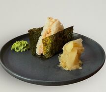 Онигири с курицей