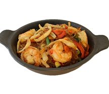 Крахмальная лапша с овощами