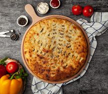 Осетинский пирог с курицей и сыром
