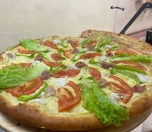 Пицца Цезарь с курицей