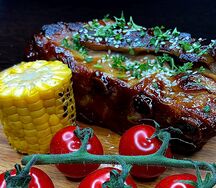 Большие ребра в соусе BBQ с перцем халапеньо