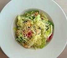 Цезарь с курицей