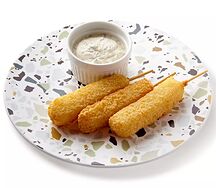 Сырные палочки с соусом тартар