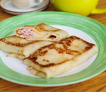 Блины с ветчиной и сыром