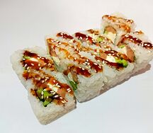 Ролл Камикадзе с огурцом