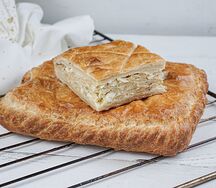 Пирог с капустой и яйцом средний