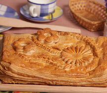 Слоеный пирог с говядиной и картофелем