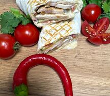 Шаурма острая с курицей 