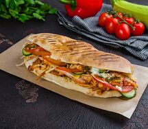 Հավի շաուրմա հացով մեծ
