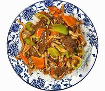 Рис с жареной говядиной и грибами
