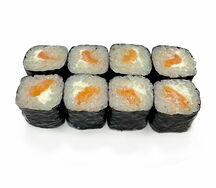 Маки с лососем и сыром