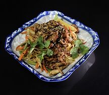 Яичная лапша с курицей