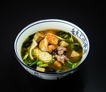 Суп Мисо с креветкой и кальмаром