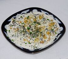 Картофель с грибами в сливочном соусе