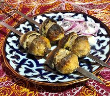 Шашлык из грибов, фаршированных мясом