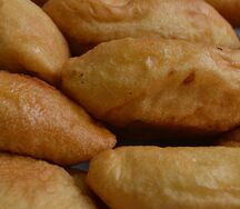 Пирожок жареный с картошкой