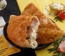 Чебурек с красной рыбой и творожным сыром