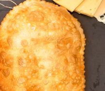 Чебурек с сыром