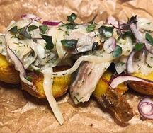 Пряная сельдь с картофелем беби