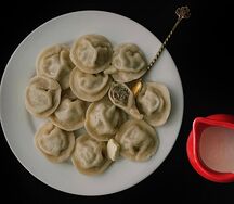 Пельмени ручной лепки с бараниной, говядиной и кинзой