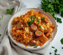 Капуста тушеная с сосисками