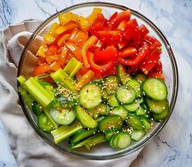 Салат Овощной с кунжутом