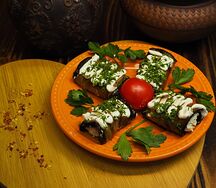 Баклажаны с сыром сулугуни