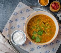 Красная чечевица, тофу маринованный, кокосовое молоко, зелено масло