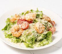 Салат Цезарь с креветками