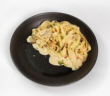 Тальятелле с курицей и белыми грибами