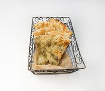 Фокачча с соусом песто