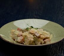 Феттуччине с копченым лососем